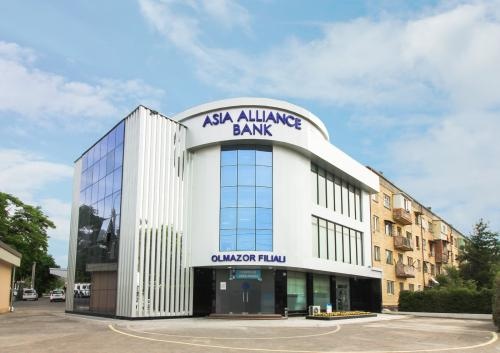 Regional banking services office "Almazar"