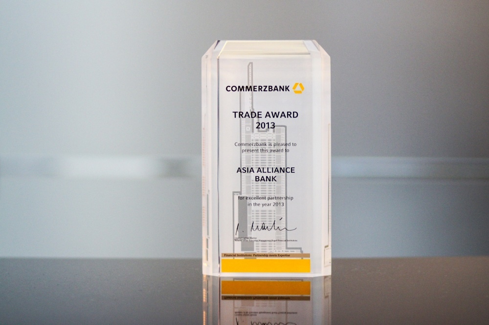OJSCB “ASIA ALLIANCE BANK” was awarded by Commerzbank AG, Germany, for the excellent cooperation in trade business in 2014